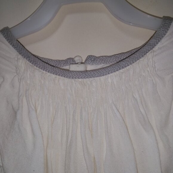 Chloe' girls ivory top with gray trim and gorgeous sleeves size 6 - Picture 3 of 6